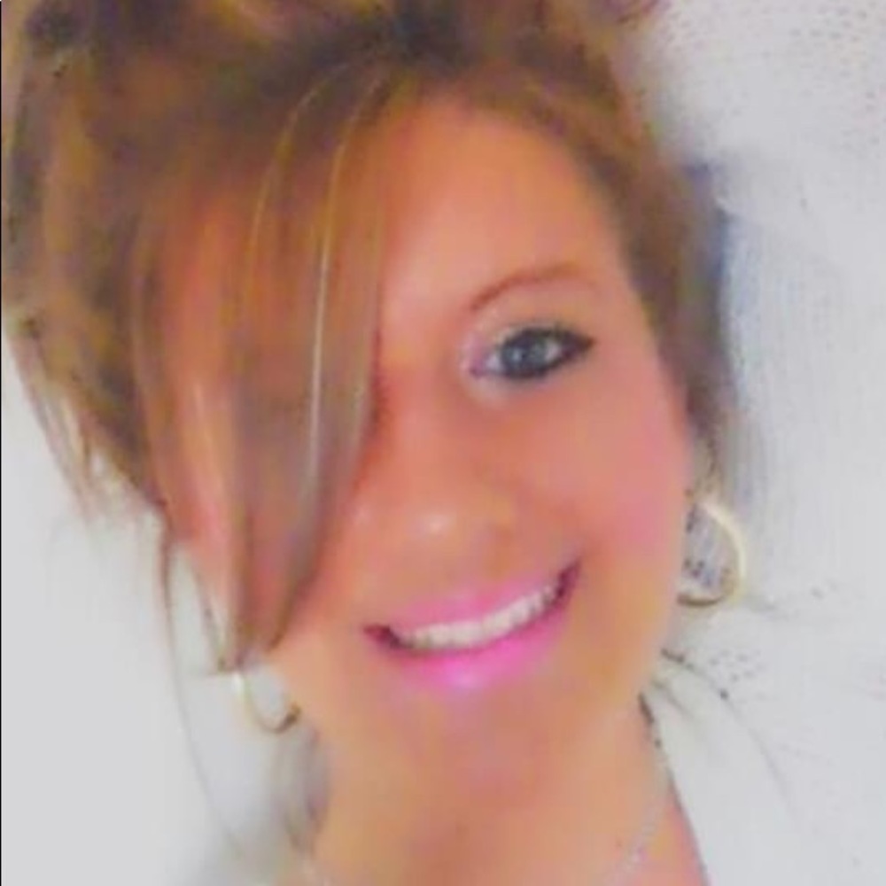 Meet your Posher, Jillian